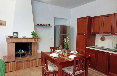 Borgagne Casa | Amplia casa en aldea tranquila cerca del mar: 2 dormitorios, 2 baños y jardín