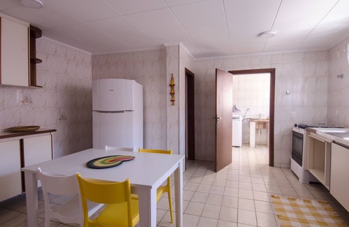 Carapicuiba Casa | Spacious house in Granja Viana