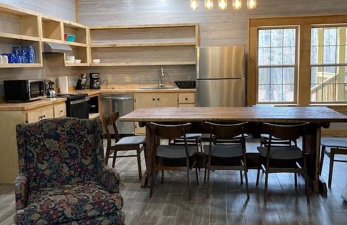 Ozark Casa | Spacious House near OHV trailhead and next to the Mulberry River at Cass Arkansas. Get 10% off per day when booking 5 days or more.