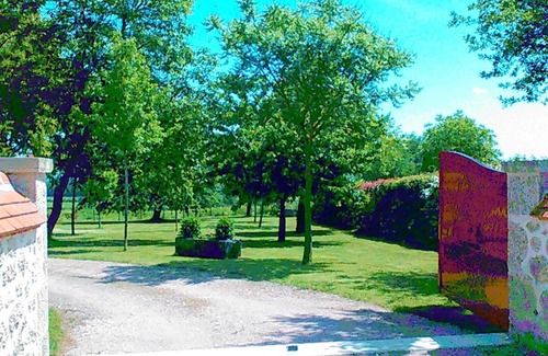 Montoldre Casa | Amplia casa, se admiten mascotas, terreno cerrado de 3000m2 con muy linda vista !!