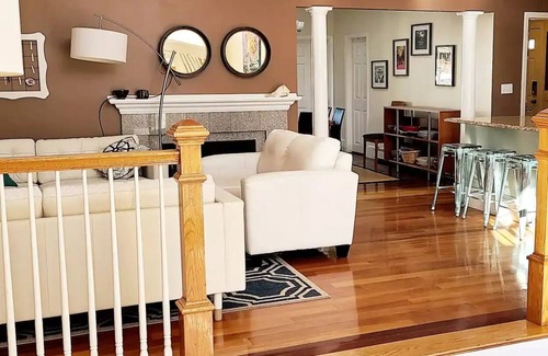 West Hyannisport Casa | Spacious house steps to Craigville beach! Perfect for family get togethers!
