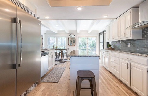 Topeka Casa | Spacious House w/ King Bed—Near Washburn & Capital