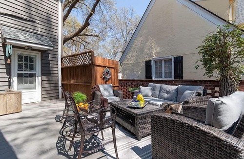 Topeka Casa | Spacious House w/ King Bed—Near Washburn & Capital