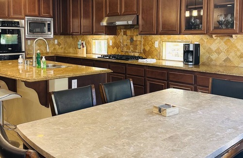 Spring Valley Casa | Spacious house with mountain view