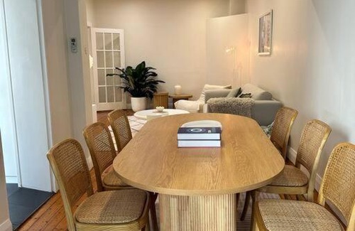 Bondi Beach Apartamento | Spacious house with BBQ, outdoor areas and parking