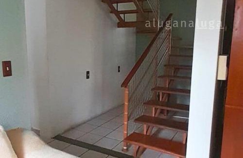 Ribeirao da Ilha Casa | Casa Espaciosa con Vista al Mar
