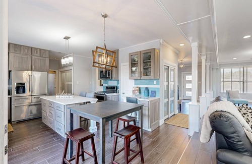 Travis Settlement Casa | Spacious house with full kitchen, private pool, big patio, fire pit and casita