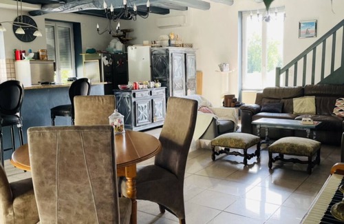 Carlux Casa | Spacious house with heated pool