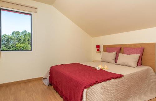 Prazeres Casa | Spacious House with Pool in Prazeres