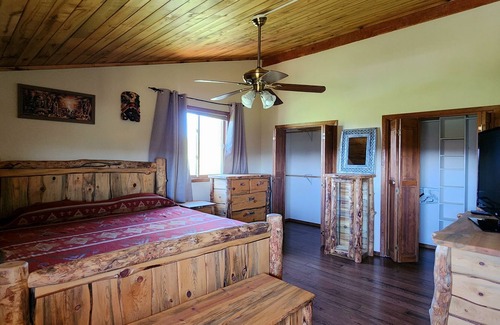 Mancos Casa | Spacious house with the most amazing sunrise and sunset views.
