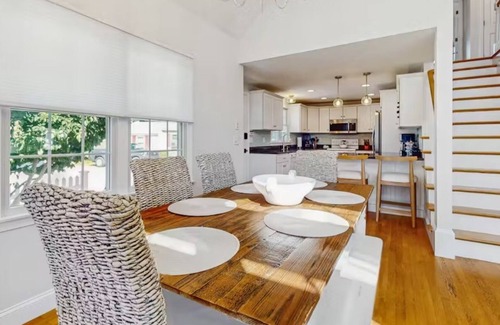 Dennis Port Casa | Spacious house within walking distance to Sea Street Beach + Pelham House