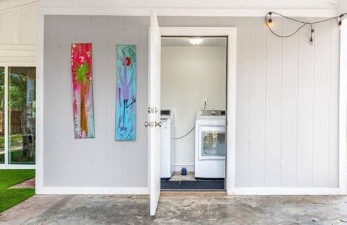 North Charleston Casa | Spacious Indigo BoHo bungalow in N. CHS