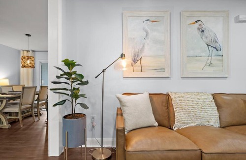 North Charleston Casa | Spacious Indigo BoHo bungalow in N. CHS