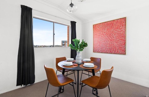 Camperdown Apartamento | Spacious Inner-West 2-Bed with Alfresco Dining