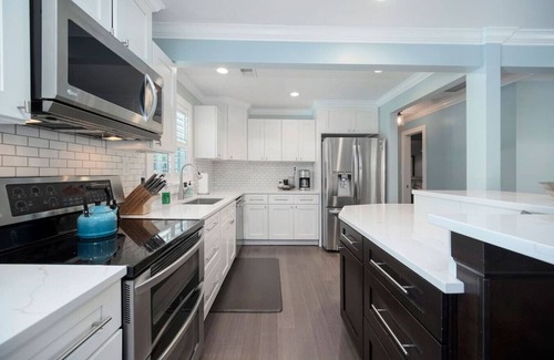 Charleston Casa | Spacious James Island 4br/3.5ba House with Pool!