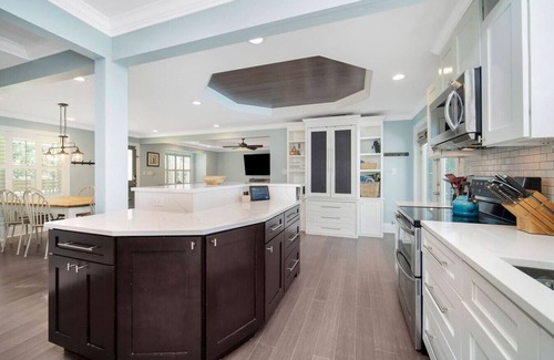 Charleston Casa | Spacious James Island 4br/3.5ba House with Pool!
