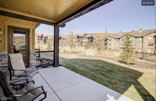 Snowbird Casa | Spacious Jordanelle Retreat, Minutes to Deer Valley and Park City, Private Hot Tub, Mountain View