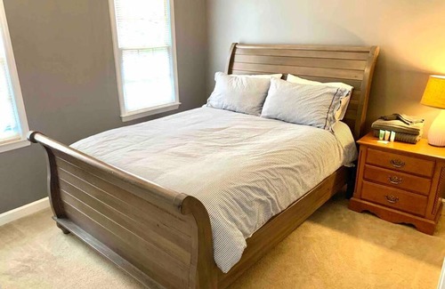 Durham Casa | *Spacious King Suite- central to Duke/UNC/Airport