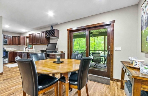 Rome Casa | Spacious Lake Arrowhead Golf Course Retreat