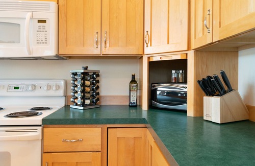 Sandpoint Casa | Spacious Lake Front Home with Gorgeous Views!