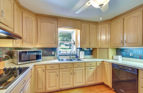 Anderson Casa | Spacious Lake Hartwell Home w/ Private Boat Dock!
