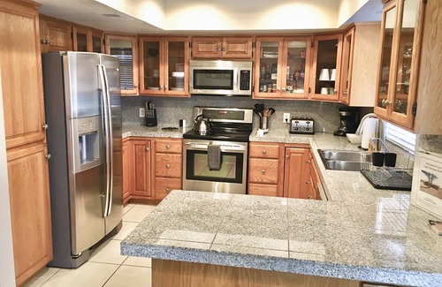Lake Havasu City Casa | ¡Nuevo! Lake Havasu Getaway con RV / estacionamiento de barcos