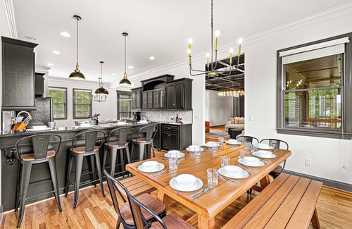 Arley Casa | Spacious Lakefront Estate: 2 Hot Tubs, Dock, Game Room, Sleeps 38, Tennis Court