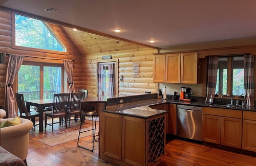 East Wakefield Casa | Spacious Lakefront Log Home for Family Fun & Relaxation- deck, firepit, gameroom