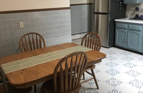 Cayuga Casa | Spacious Lakehouse on Cayuga Lake with bonus efficiency apartment, great rates!