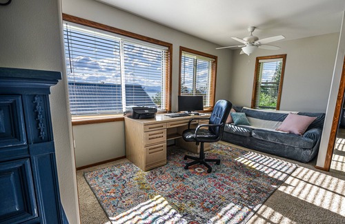 Bigfork Casa | Spacious Large Friendly Home w/5 King Beds, Hot Tub, Firepit, Lake Views