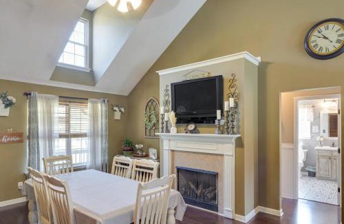 Lebanon Casa | Spacious Lebanon Home with Pool 6 Mi to Downtown!