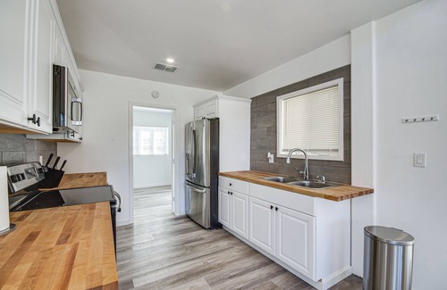 Lexington Casa | Spacious Lexington Home w/ Fire Pit: Hunt & Fish!