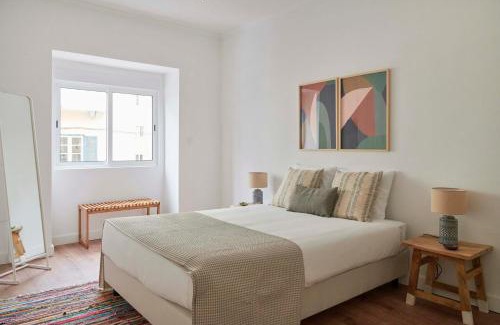 Mina Apartamento | Spacious & Light-Filled 4BR Apartment By TimeColer