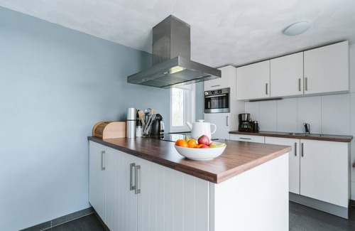 Ouddorp Casa | Spacious, light house near the beach, an oasis of peace and space with jacuzzi and sauna.