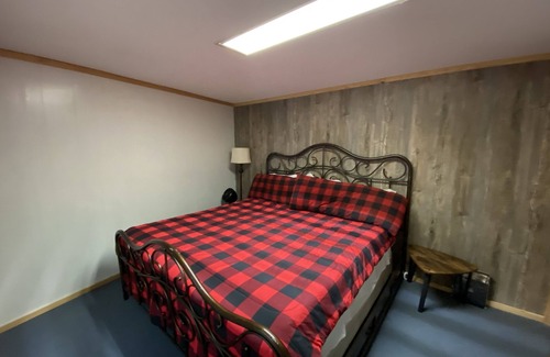 Bates Cabina | Spacious Lodge close to the Belle Starr Multi Use Trail System in the Ouachita’s