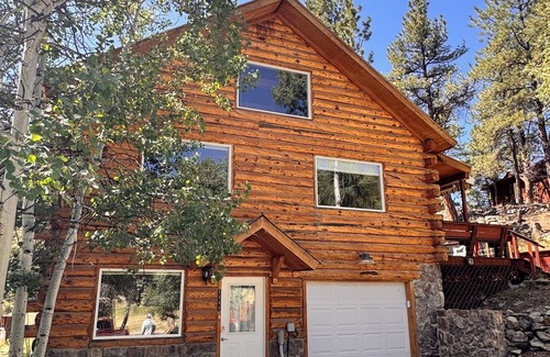 Lake City Casa | Spacious log cabin with a private gazebo view of Red Mountain!