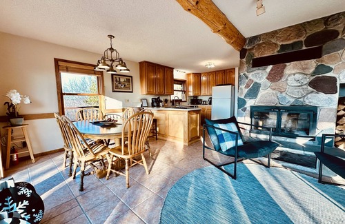 Washburn Chalet De Esquí | Spacious Log Cabin with Valley Views & ATV Trails Access
