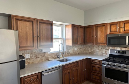 Long Beach Casa | Spacious Long Beach 4-bedroom house, giant pool deck, steps to beach & train