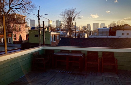 Curtis Park Casa | Spacious Lounging Comfort w/ 500 sqft Rooftop Deck Overlooking Downtown Denver
