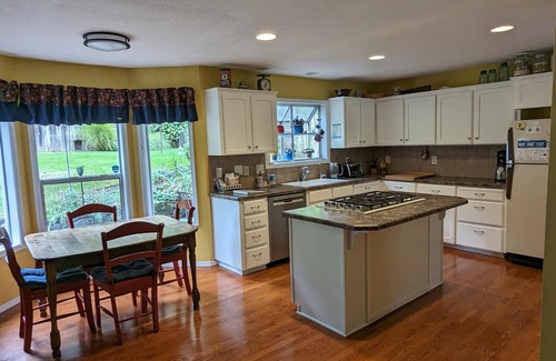 Wilsonville Casa | Spacious, Lovely home near Portland in Wilsonville, OR