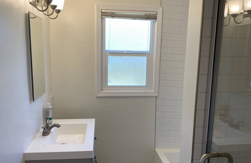 Norma Triangle Apartamento | Spacious lux 2 bedroom Apt in TOP location in LA!
