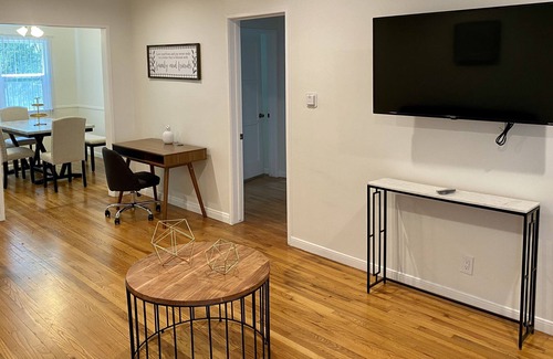 Norma Triangle Apartamento | Spacious lux 2 bedroom Apt in TOP location in LA!
