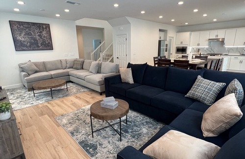 Tracy Casa | Spacious Lux Newly built Home nr Tracy Hills
