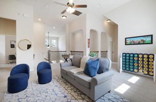 Frisco Casa | Spacious & Luxe 5 Star Neighborhood Movie Theatre