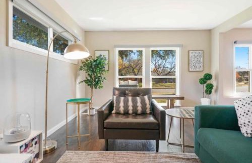 Irving Casa | Spacious Luxurious House Big Groups and Pool