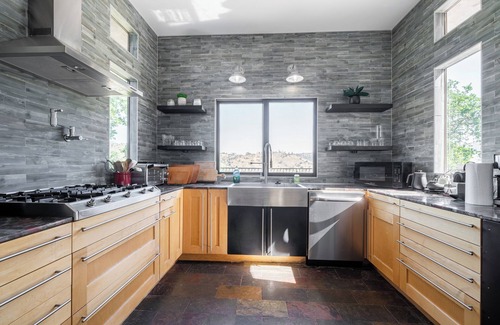 Friant Villa | Spacious Luxurious Villa Overlooking Millerton Lake