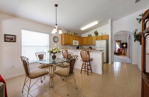 Highgate Park Casa | Spacious Luxury 4 Bed/3 Bath home in Gated Neighborhood Near Disney