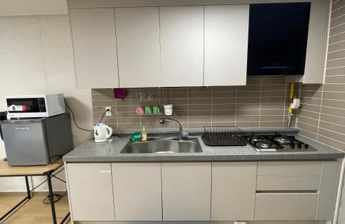 Clark Freeport Apartamento | Spacious Luxury Condo w/kitchen beside Hilton Clark D’Heights