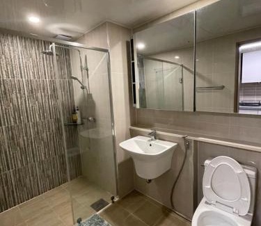 Clark Freeport Apartamento | Spacious Luxury Condo w/kitchen beside Hilton Clark D’Heights