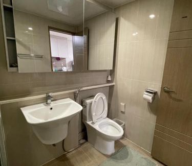Clark Freeport Apartamento | Spacious Luxury Condo w/kitchen beside Hilton Clark D’Heights